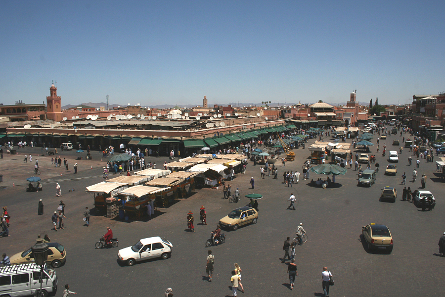 5577_Marrakech - Jamma El Fna overdag.jpg